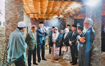 AHLI-AHLI MESYUARAT NEGARA (MMN) TELAH MENGADAKAN LAWATAN RASMI KE PAMERAN SIRAH RASULULLAH ﷺ AL-RAWDAH AL-SHARIFAH DAN AL-HUJRAH AL-NABAWIYYAH