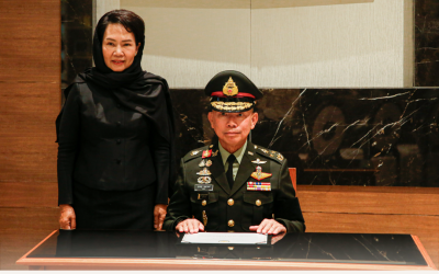 KUNJUNGAN RASMI DARIPADA TUAN YANG TERUTAMA JENERAL UKRIS BOONTANONDHA, KETUA TURUS PERTAHANAN (KTP) ANGKATAN BERSENJATA DIRAJA THAI (ABDT) DAN ISTERI